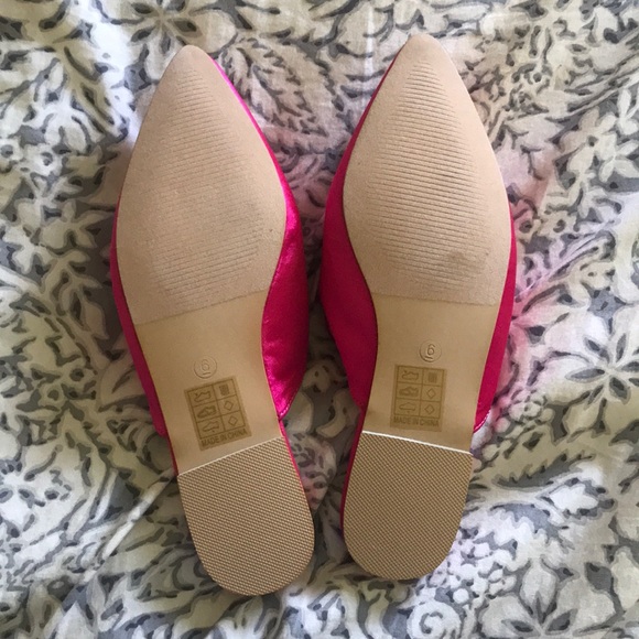 BNWOT Bejeweled Pink Satin Loafer - Picture 3 of 3